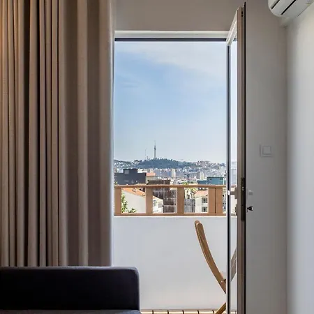 1br Paraiso Flat W/ Balcony & Ac By Lovelystay Porto