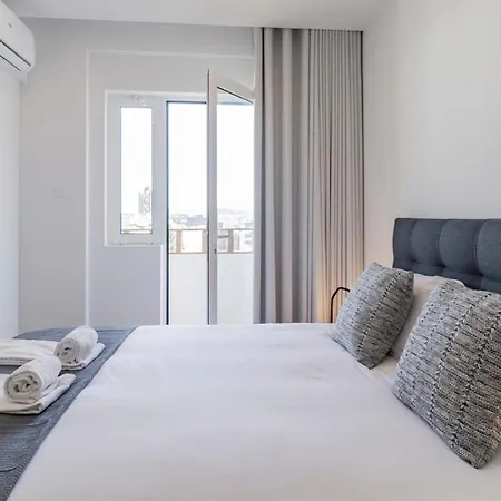 1br Paraiso Flat W/ Balcony & Ac By Lovelystay Apartmán