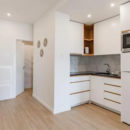 1br Paraiso Flat W/ Balcony & Ac By Lovelystay Porto
