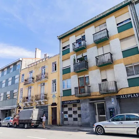 1br Paraiso Flat W/ Balcony & Ac By Lovelystay Porto